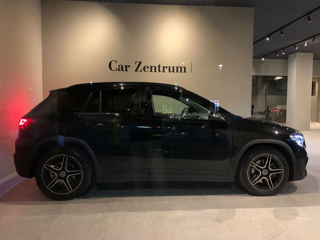 Mercedes-Benz GLA 200 2022