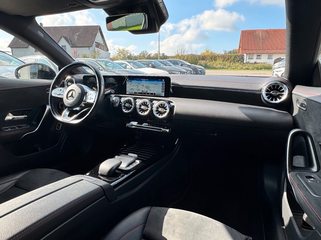 Mercedes-Benz CLA 200 2021