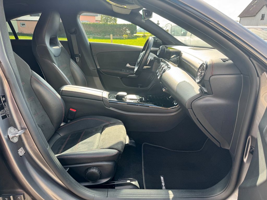 Mercedes-Benz CLA 200 2021