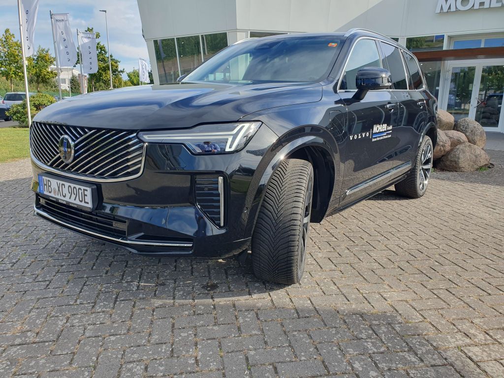 Volvo XC90 2025