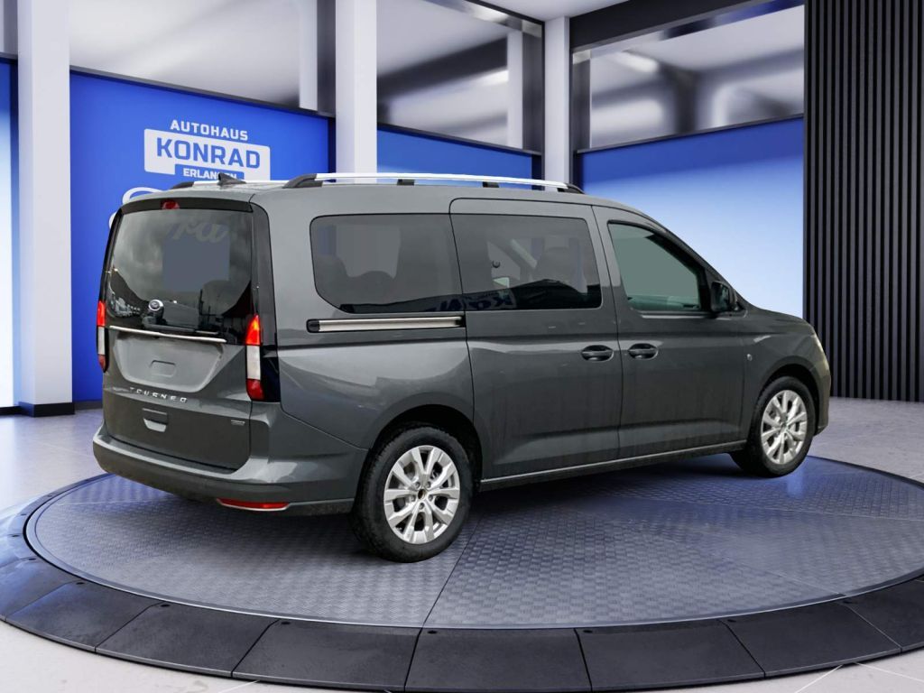 Ford Grand Tourneo