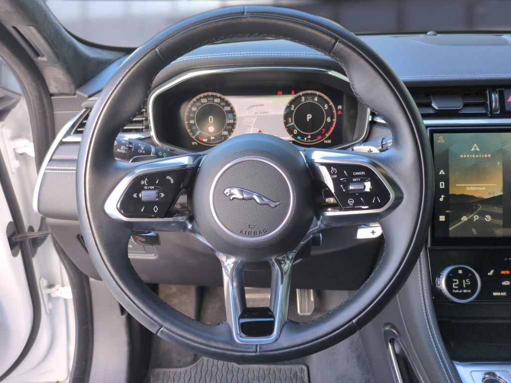 Jaguar F-Pace 2023