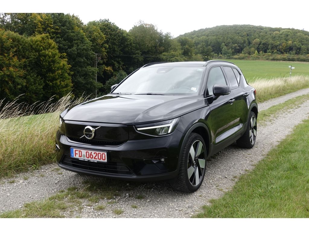 Volvo XC40 2023