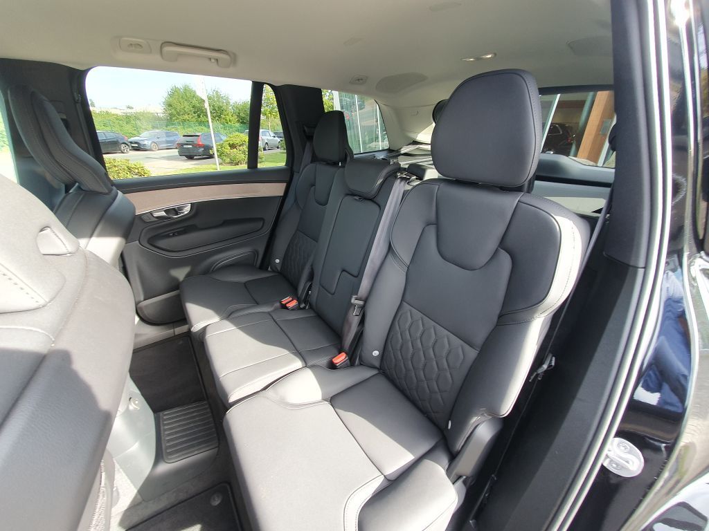 Volvo XC90 2025