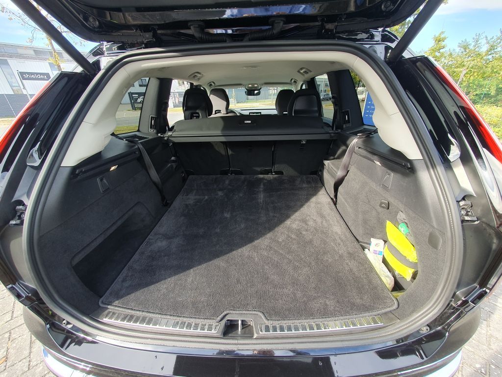 Volvo XC90 2025