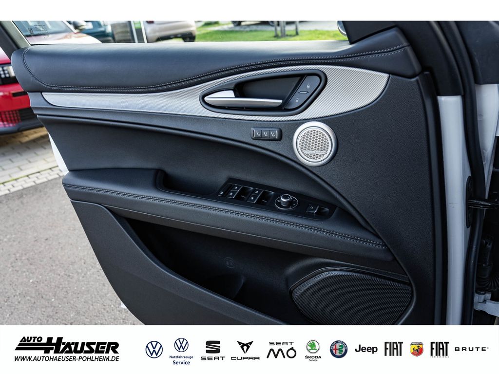 Alfa Romeo Stelvio 2024