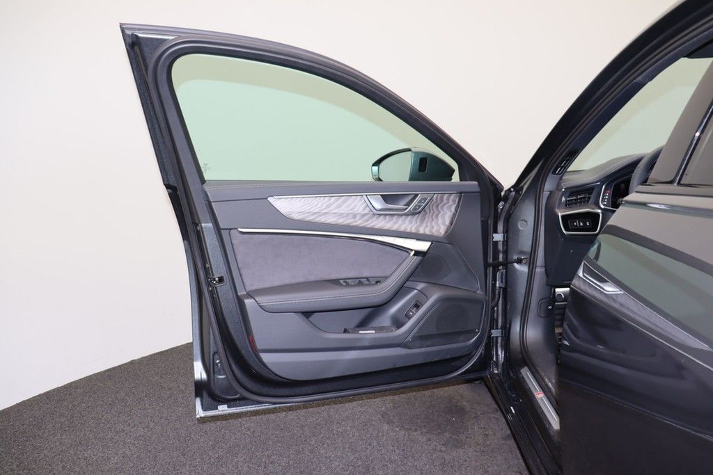 Audi S6 2025