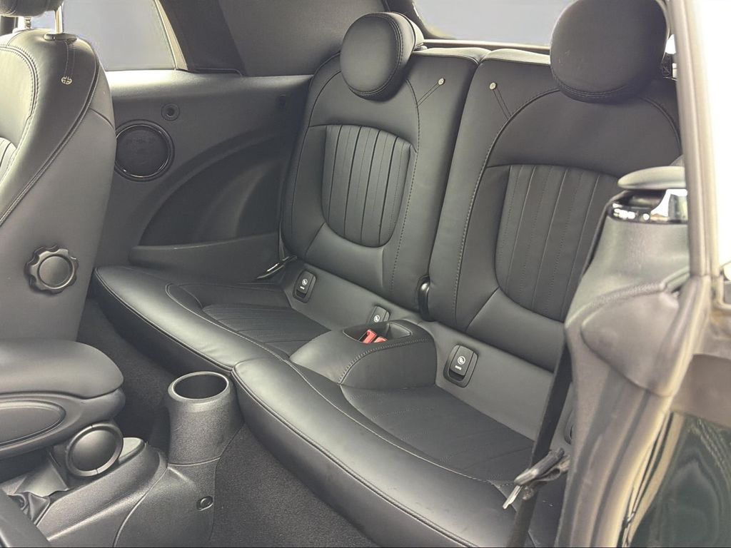 MINI Cooper Cabrio 2022