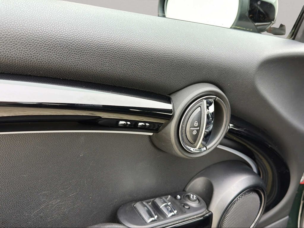 MINI Cooper Cabrio 2022