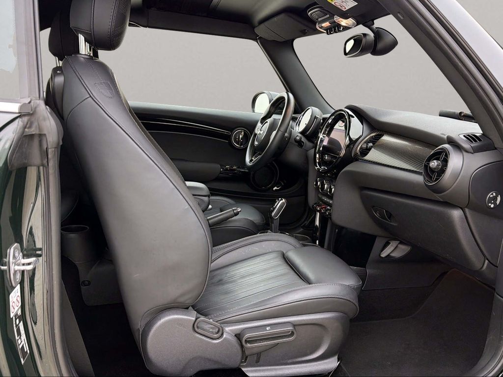 MINI Cooper Cabrio 2022