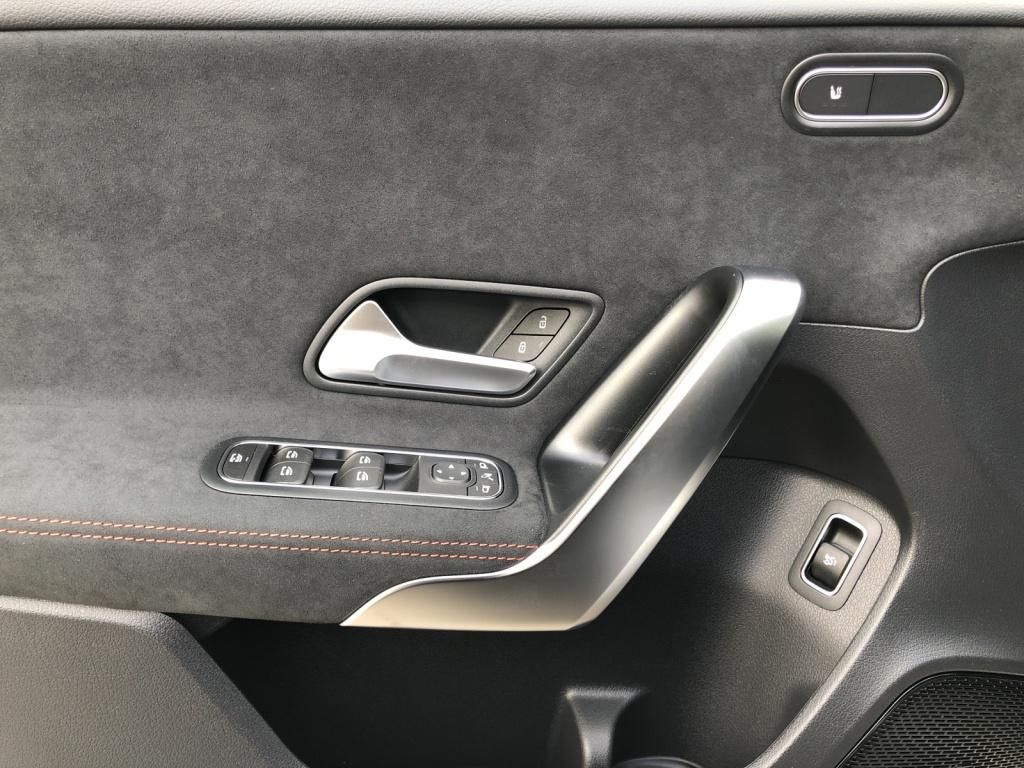 Mercedes-Benz A 200 2025