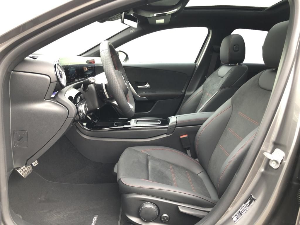 Mercedes-Benz A 200 2025