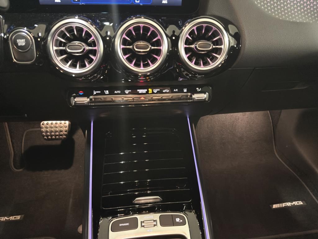 Mercedes-Benz EQA 2024