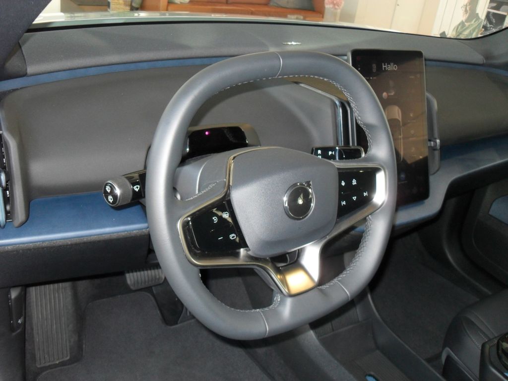 Volvo EX30 2024