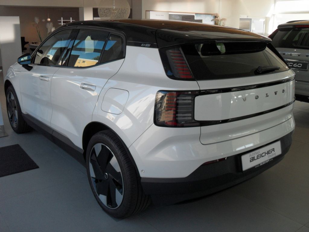 Volvo EX30 2024