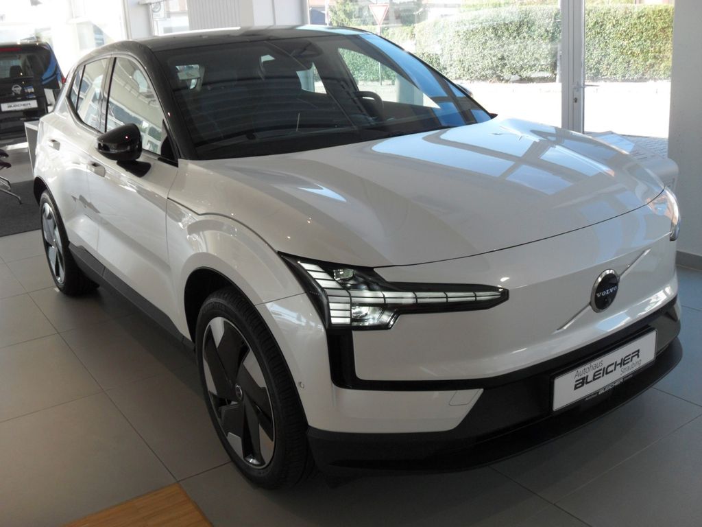 Volvo EX30 2024