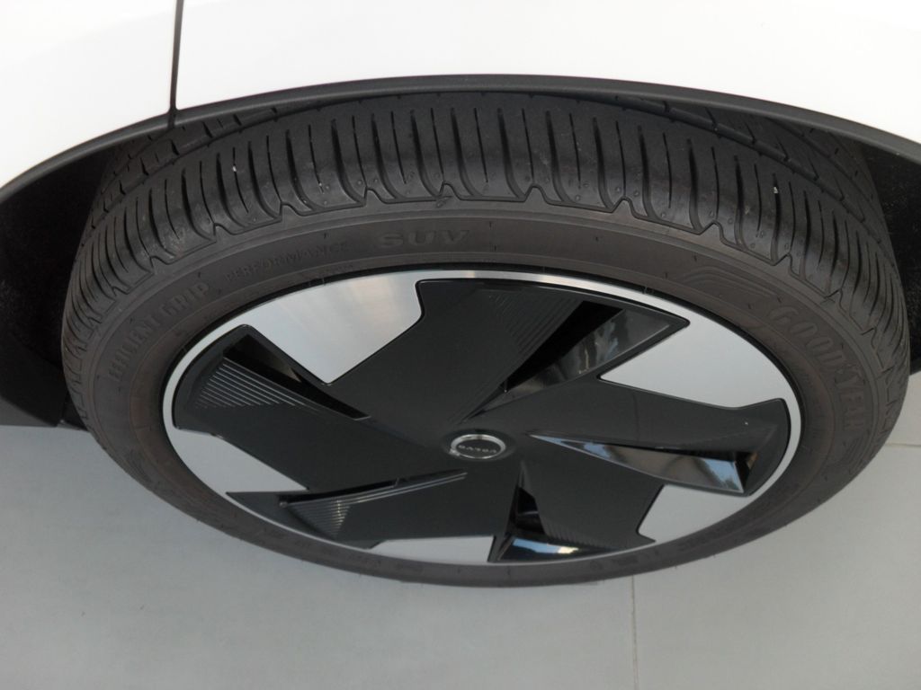 Volvo EX30 2024