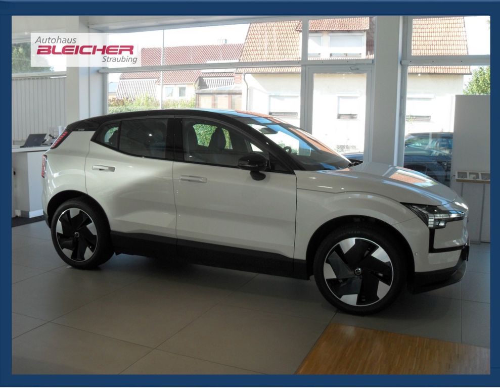 Volvo EX30 2024