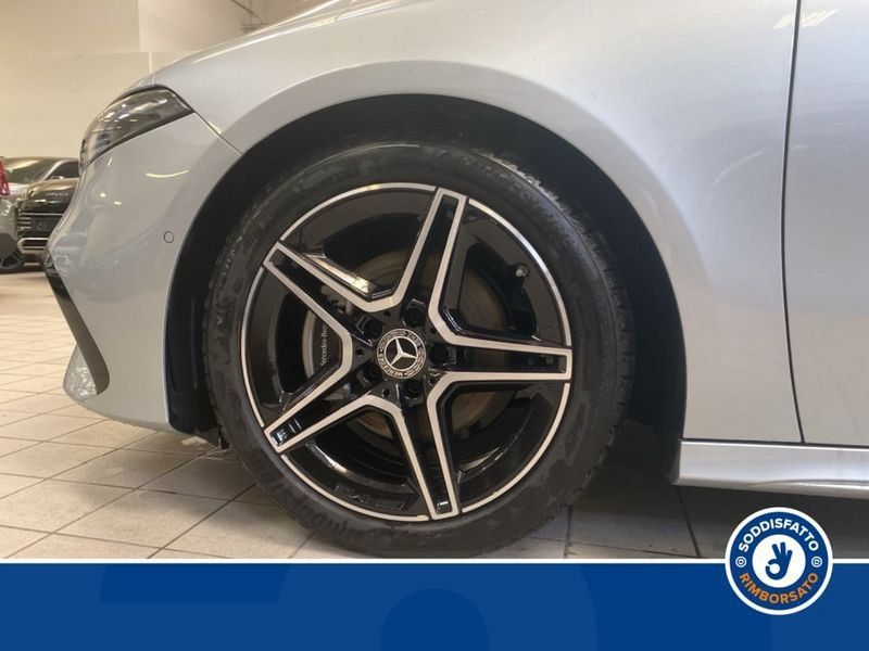 Mercedes-Benz A 180 2025