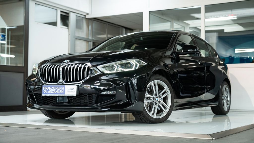 BMW 120 2022