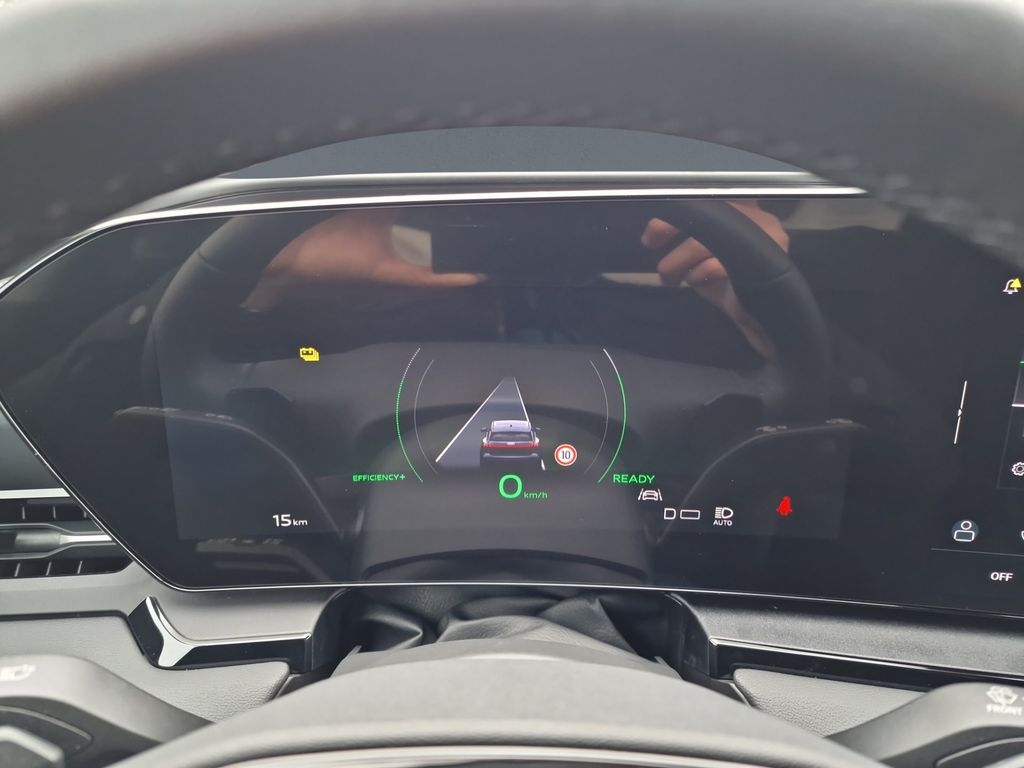 Audi Q6 e-tron 2025