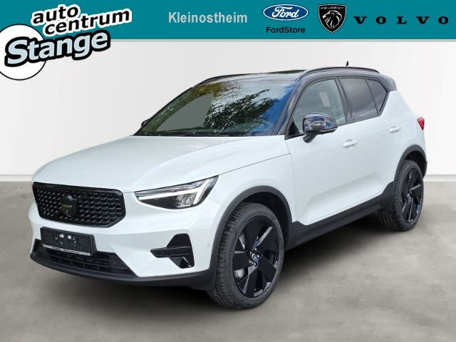 Volvo XC40 2025