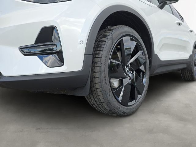 Volvo XC40 2025