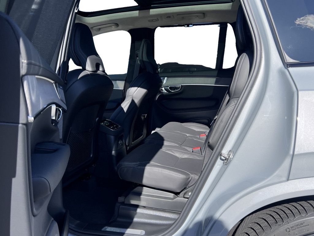 Volvo XC90 2025