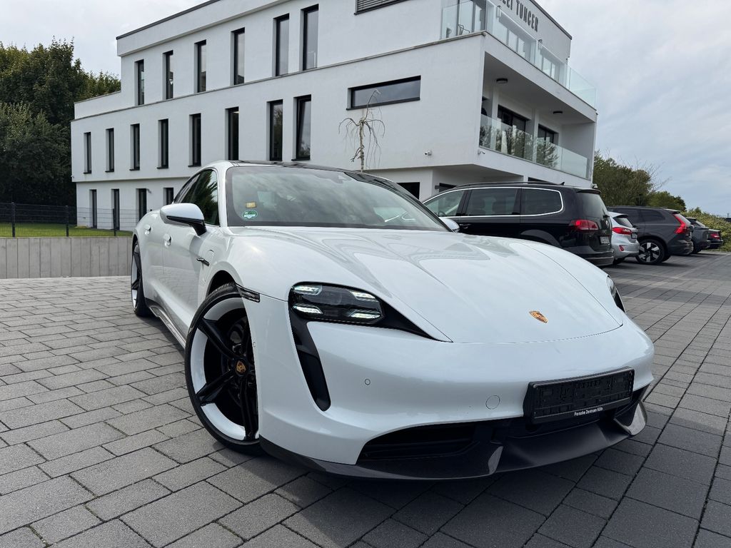 Porsche Taycan 2020