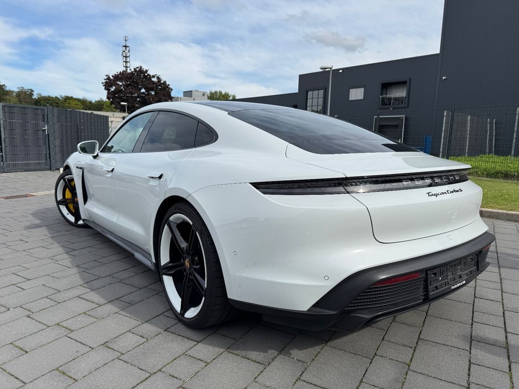 Porsche Taycan 2020