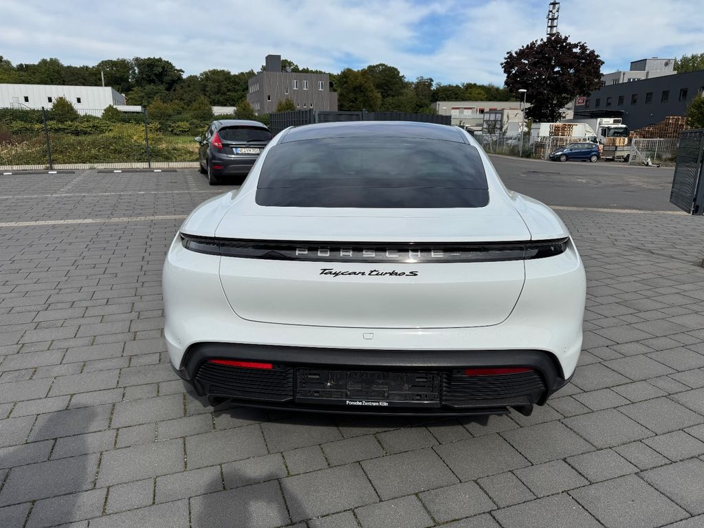 Porsche Taycan 2020