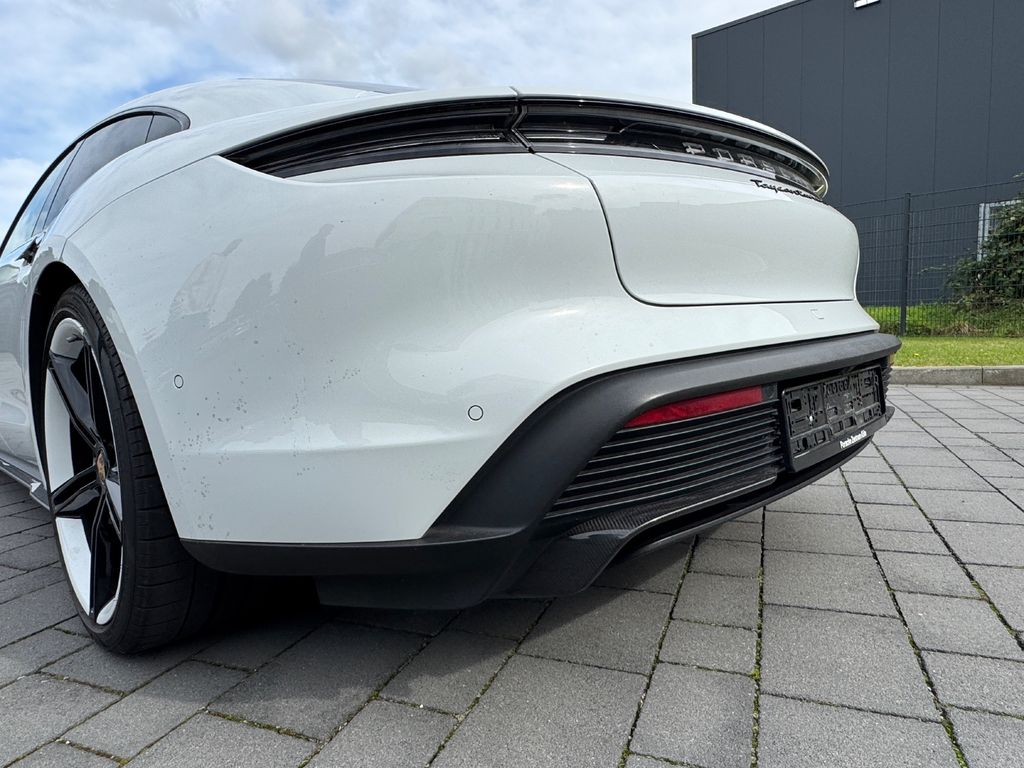 Porsche Taycan 2020