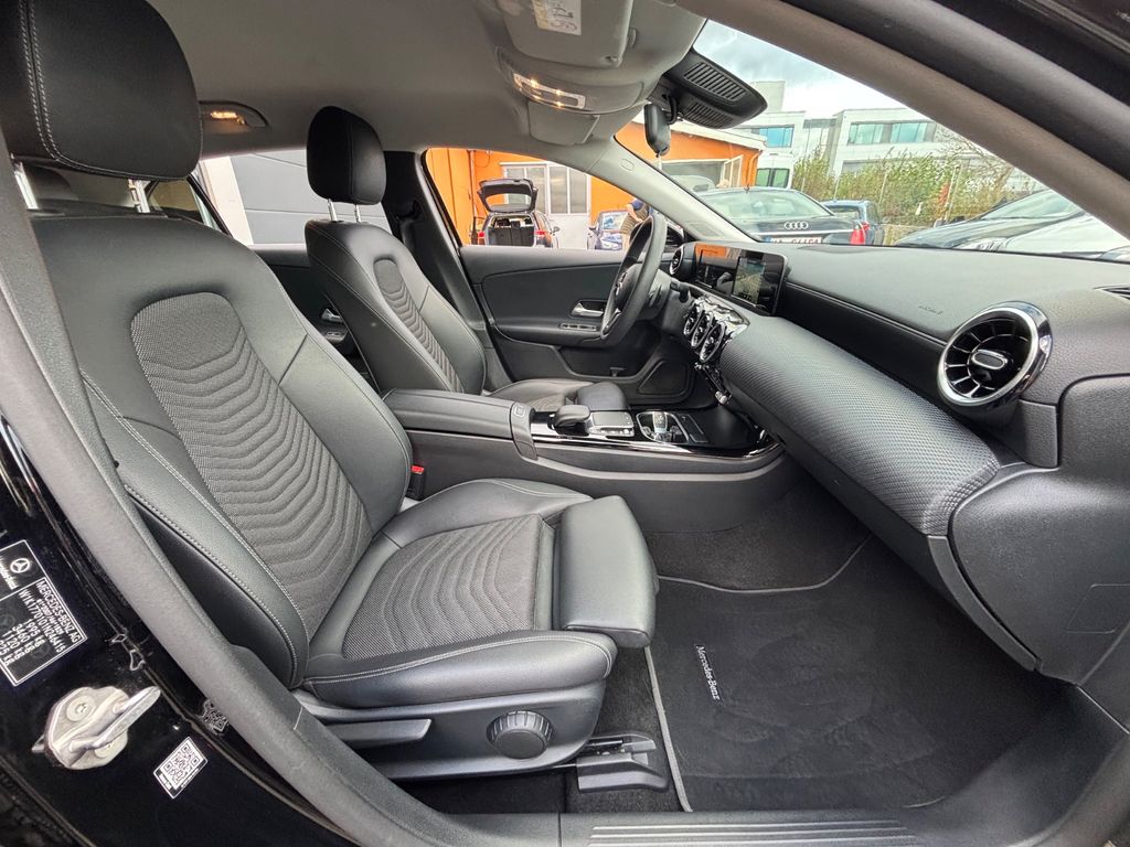 Mercedes-Benz A 180 2021