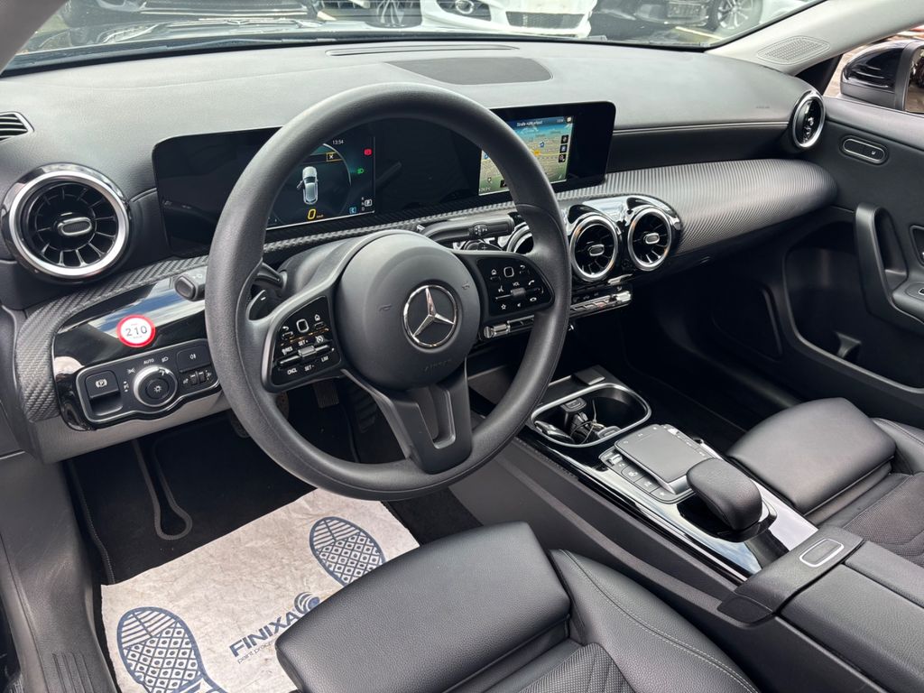Mercedes-Benz A 180 2021