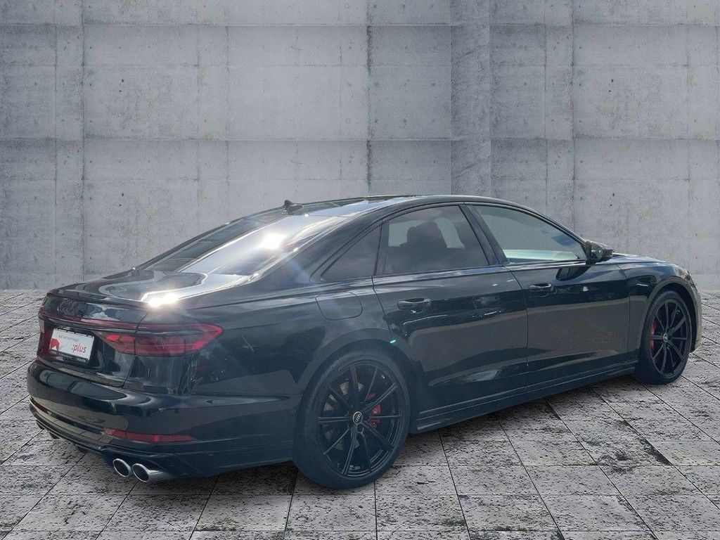 Audi S8 2022