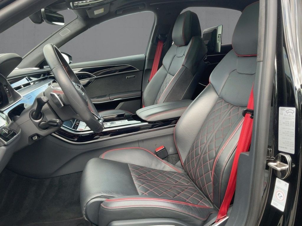 Audi S8 2022