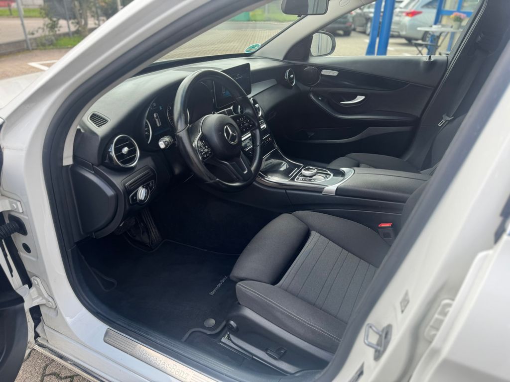 Mercedes-Benz C 180 2021