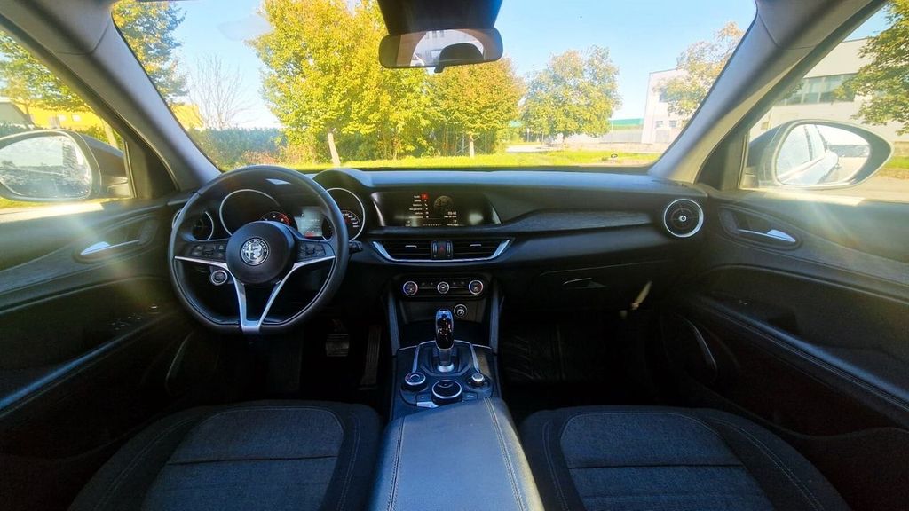 Alfa Romeo Stelvio 2019