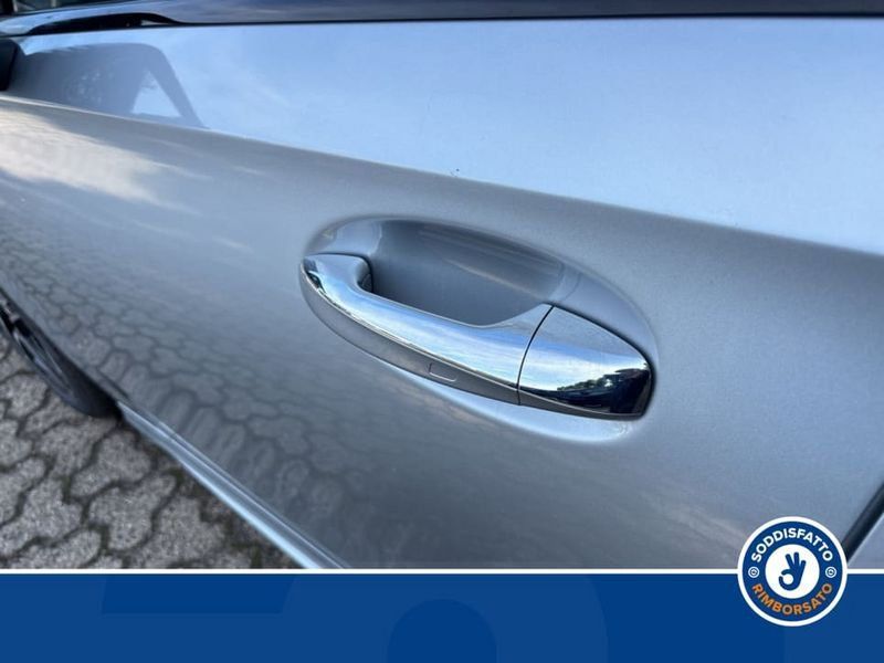 Mercedes-Benz A 180 2025