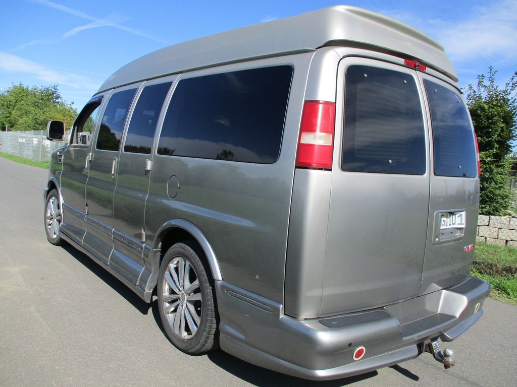 GMC Savana 2008