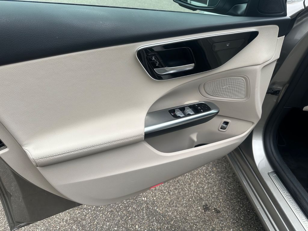 Mercedes-Benz C 200 2023