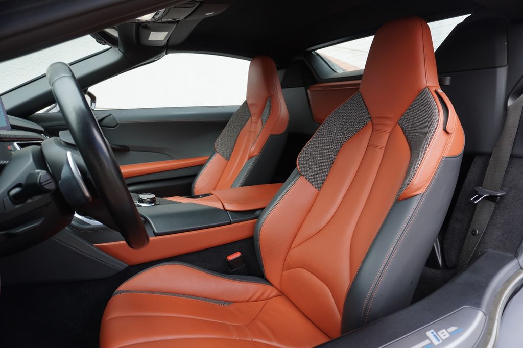 BMW i8 2020