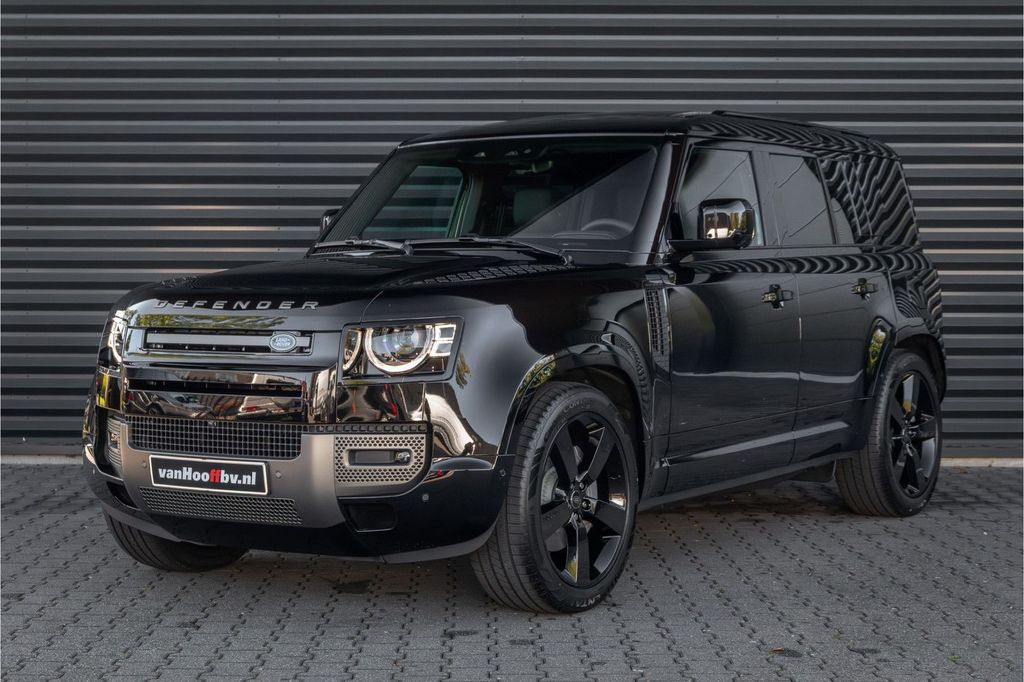 Land Rover Defender 2025