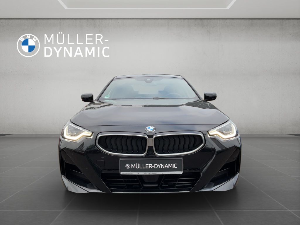 BMW 220 2025