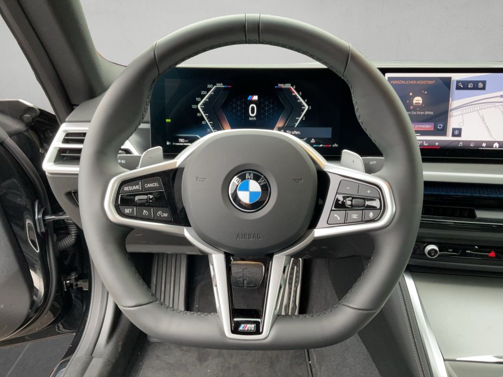 BMW 220 2025