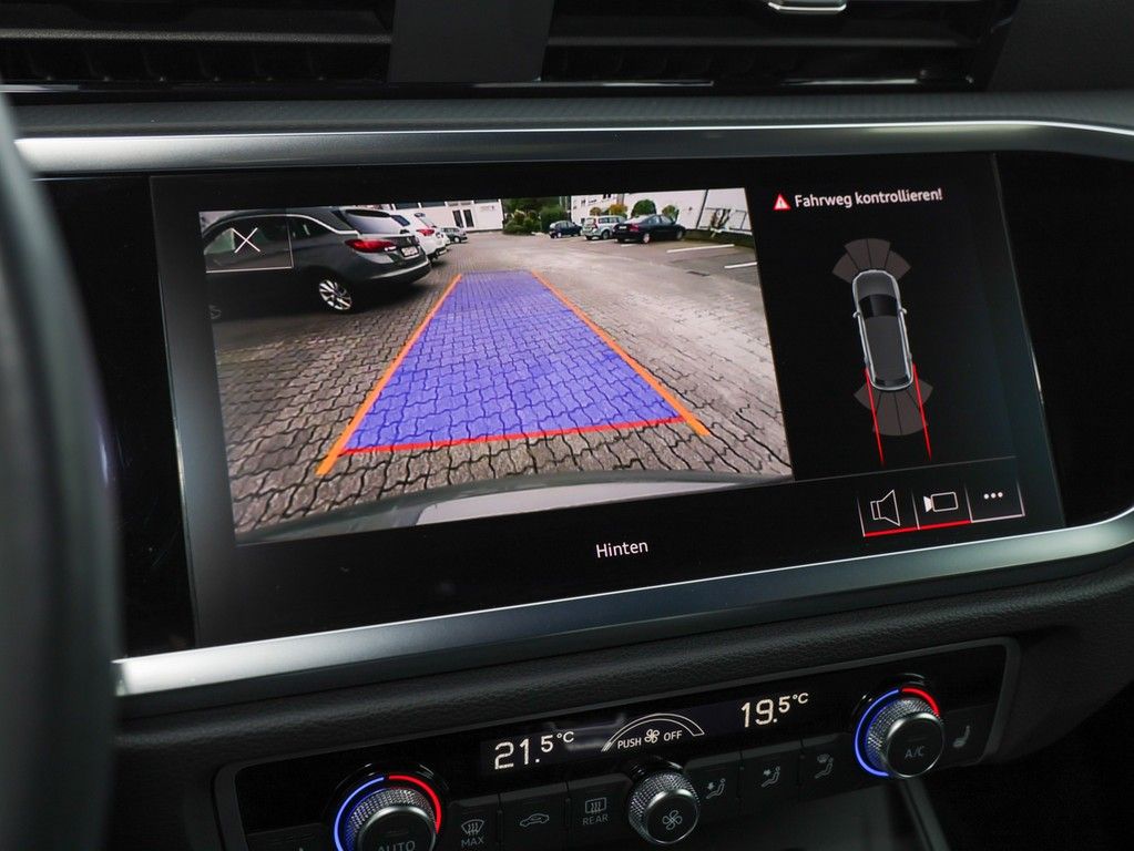 Audi Q3 2021