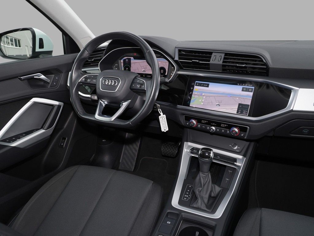 Audi Q3 2021