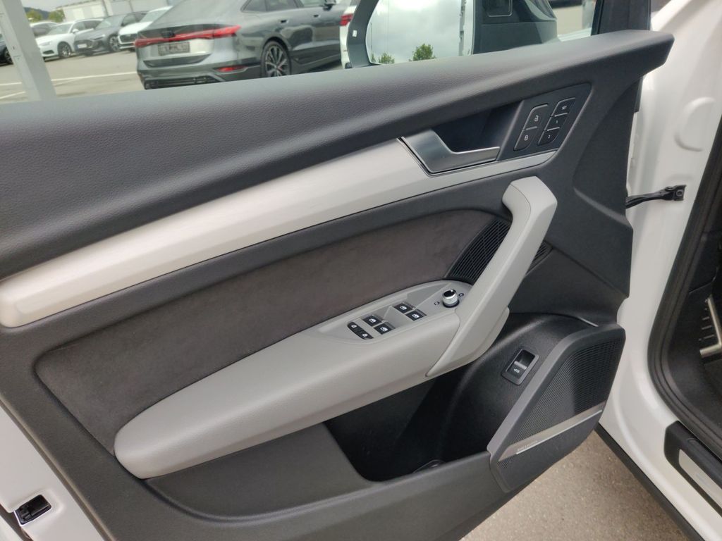 Audi SQ5 2022