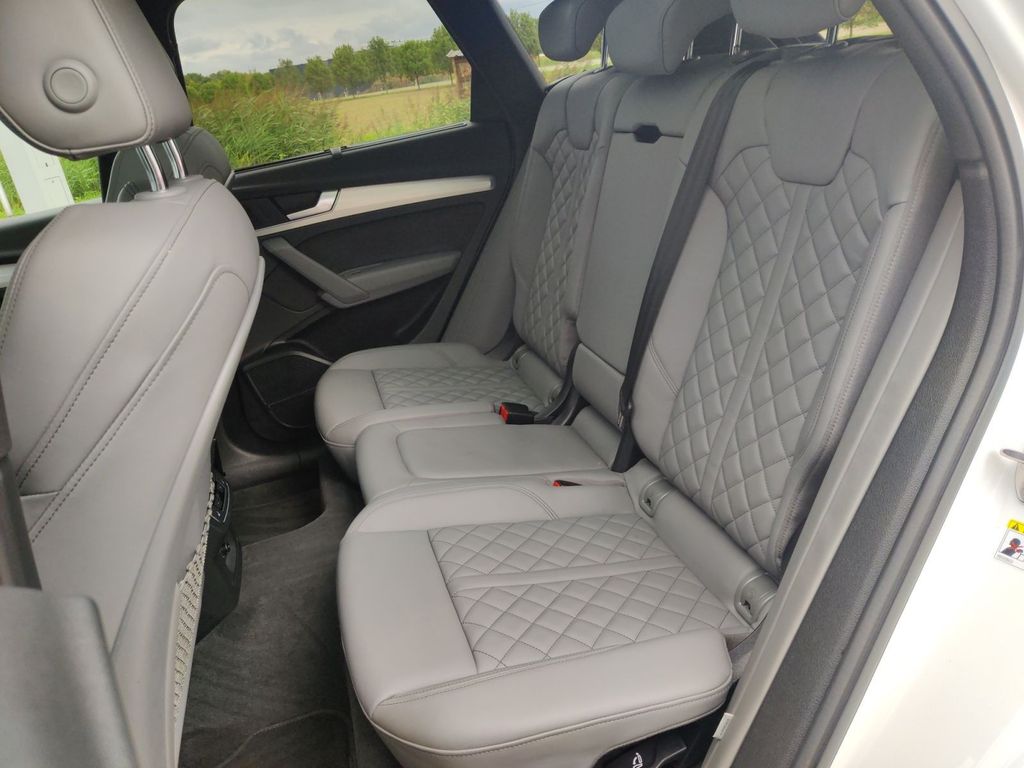 Audi SQ5 2022