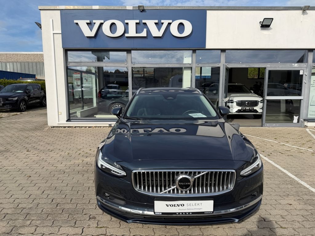 Volvo V90 2022